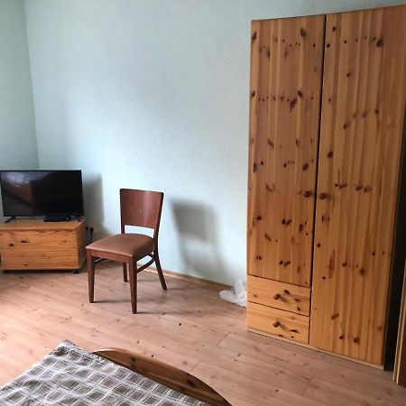 Monteurunterkunft Oberhausen-Rheinhausen Екстериор снимка
